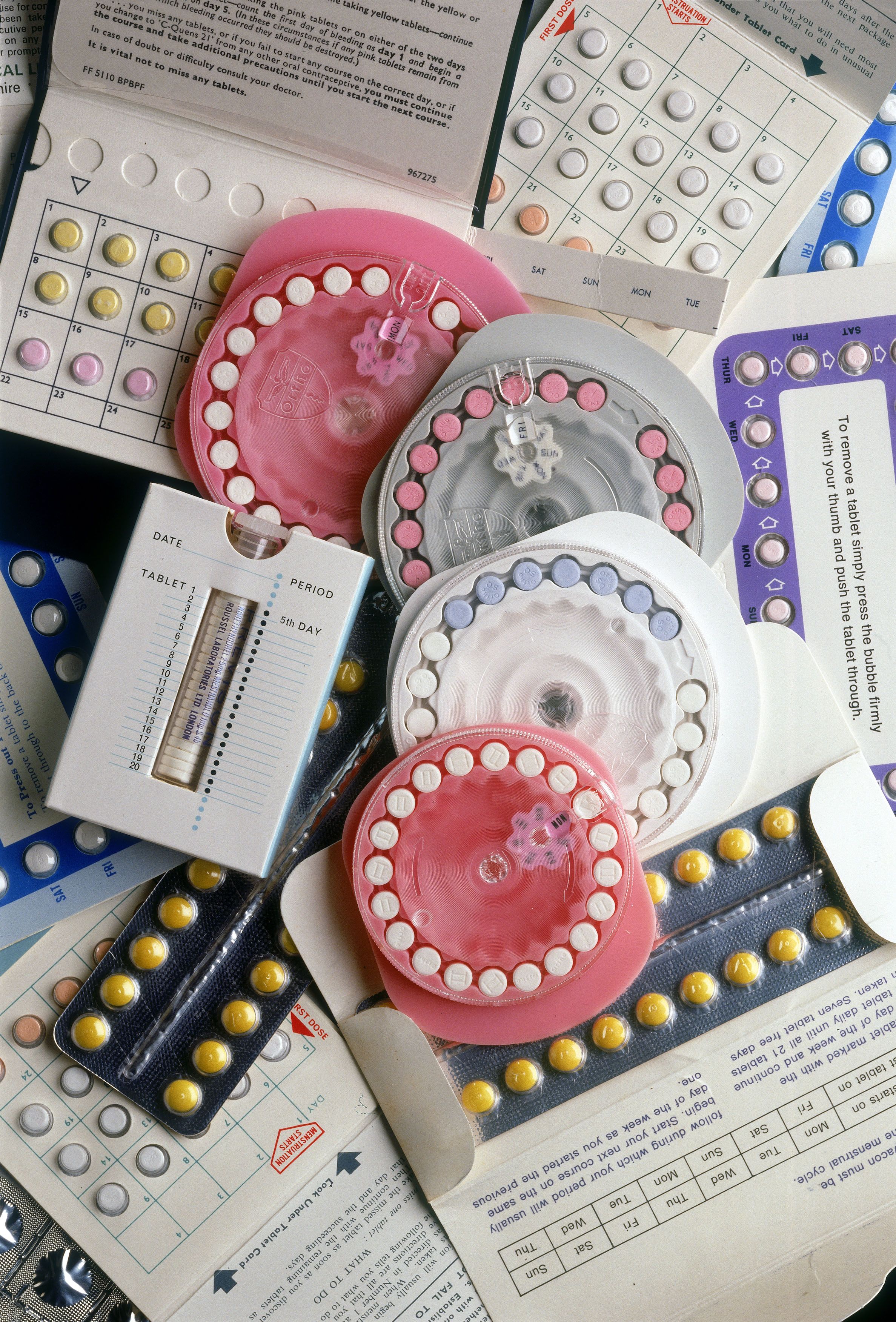 Купить противозачаточное без. Контрацептивы. Современные контрацептивы. Современные методы контрацептивов для женщин. Гормональная контрацепция.